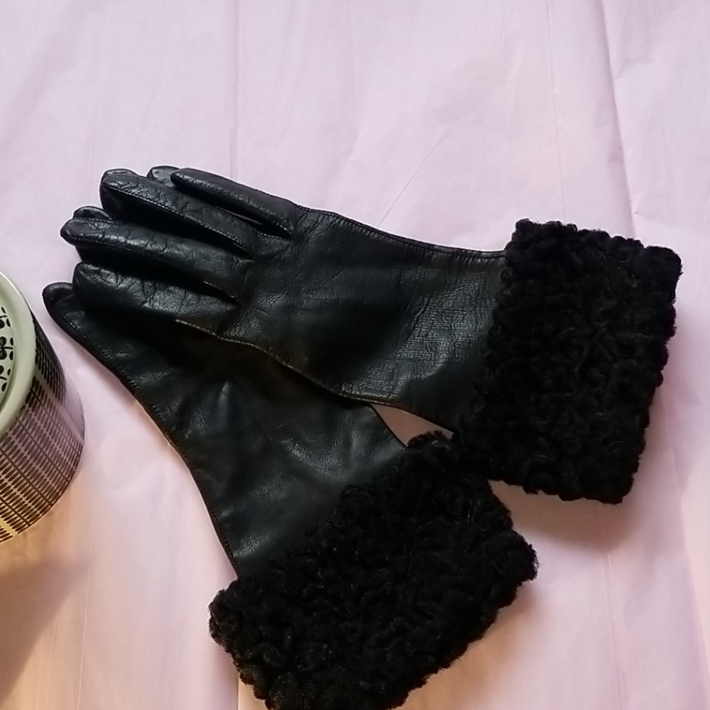 Women's Accessories